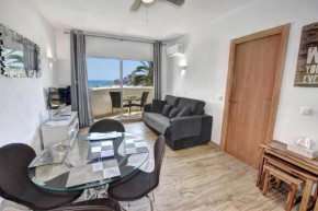 Benal Beach, Luxury Sea & Mountain View Beachside 1 Bedroom Apartment